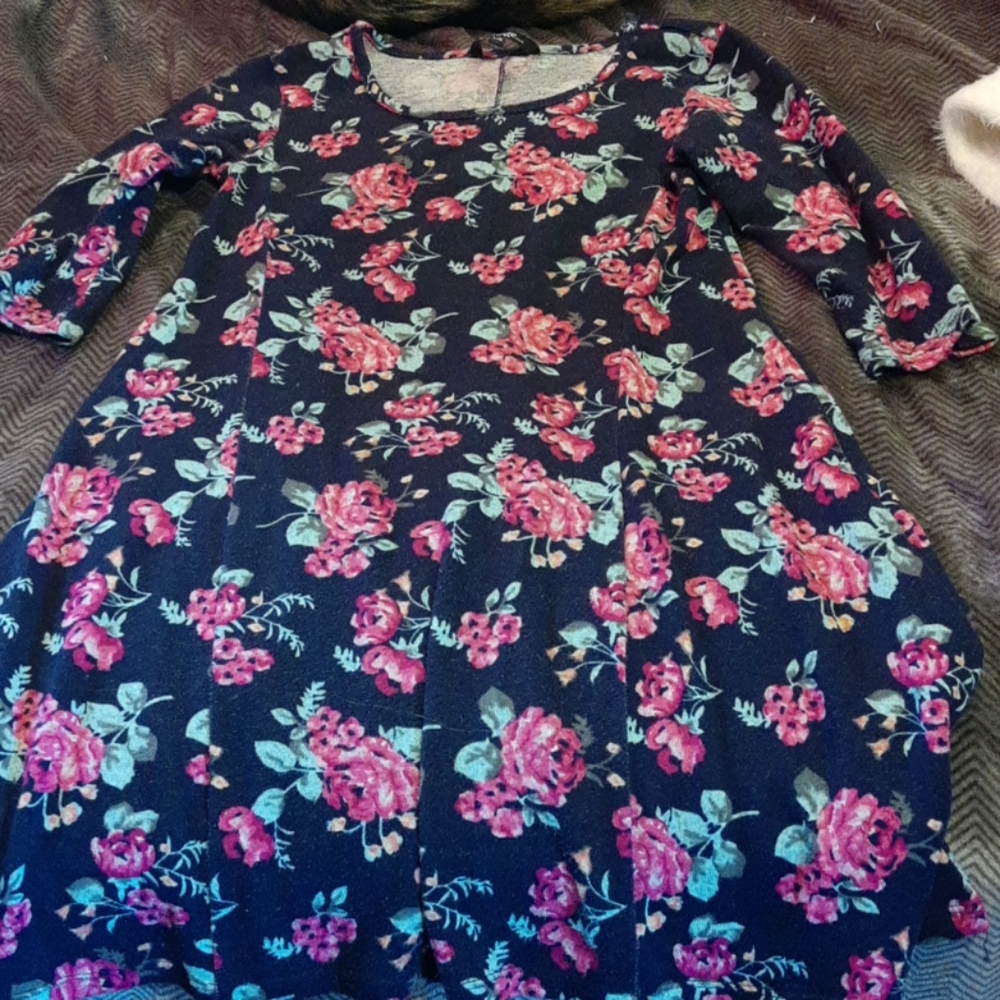 (5.00 Add on) Large Dress